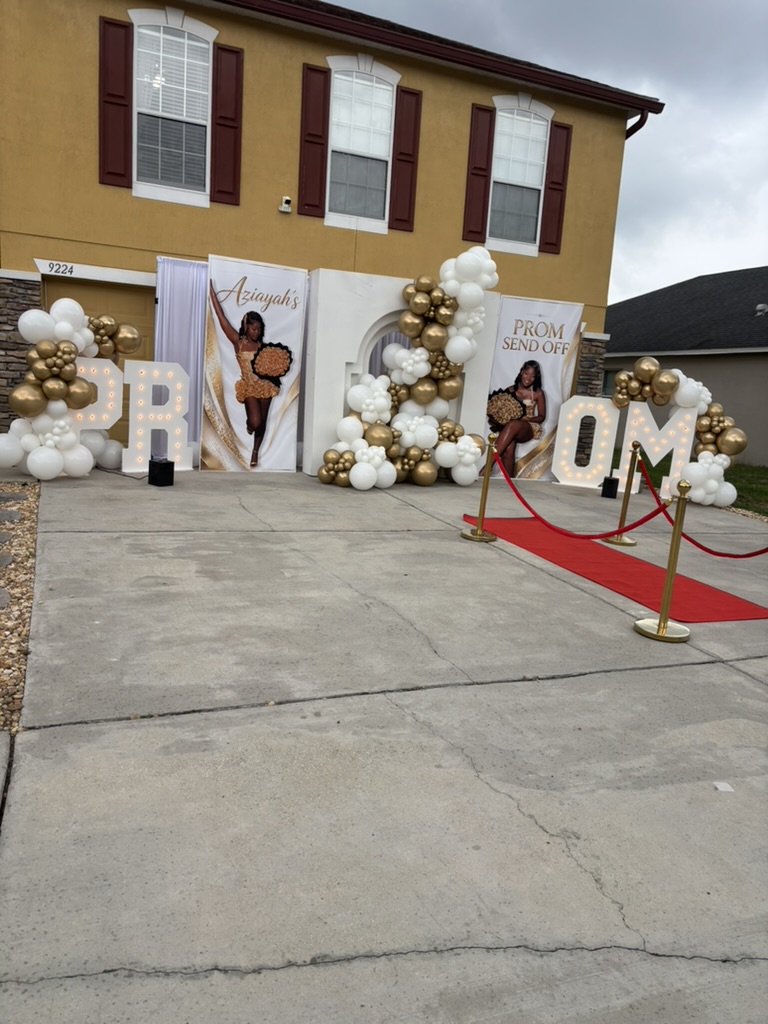 Prom balloon entrance